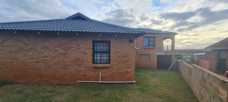 4 Bedroom Property for Sale in Mossel Bay Ext 26 Western Cape